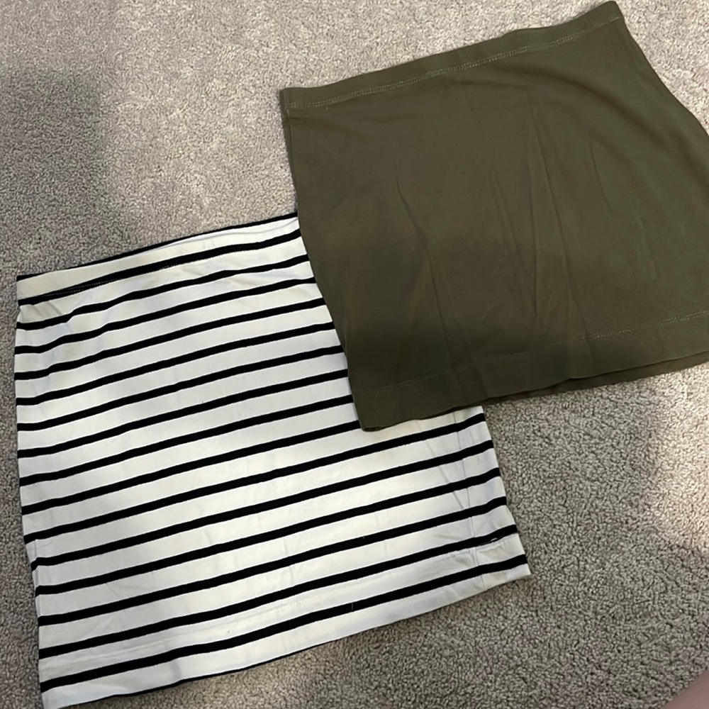 H&M green and black short skirt size S